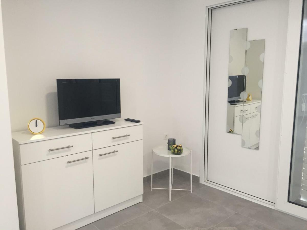 Apartman Zeljka Daire Podgora Dış mekan fotoğraf